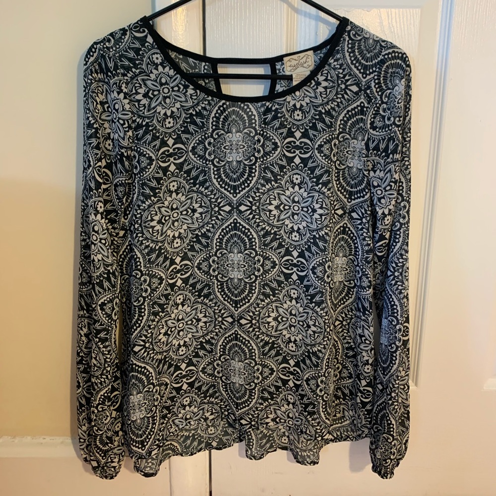 Black and subtle blue blouse with cute back cutout